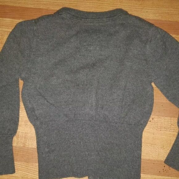 Girls Gray Long Sleeves Sweater Shirt - Picture 3 of 7
